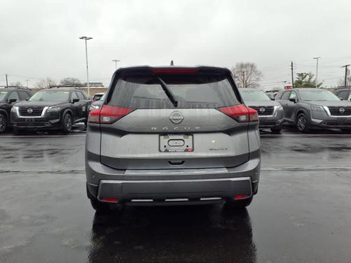 2024 Nissan Rogue SL