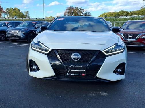 2023 Nissan Maxima SR