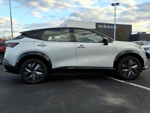 2024 Nissan ARIYA ENGAGE
