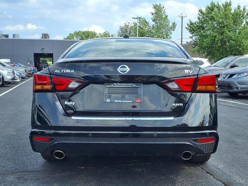 2022 Nissan Altima 2.5 SV