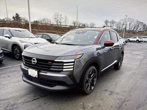 2025 Nissan Kicks SR