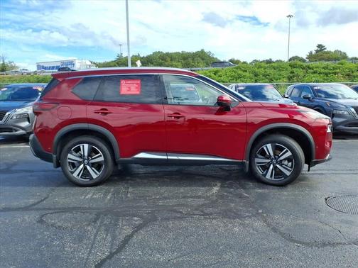 2022 Nissan Rogue SL