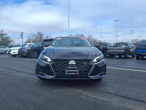 2025 Nissan Altima SR