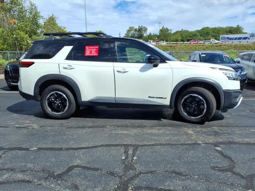 2023 Nissan Pathfinder Rock Creek