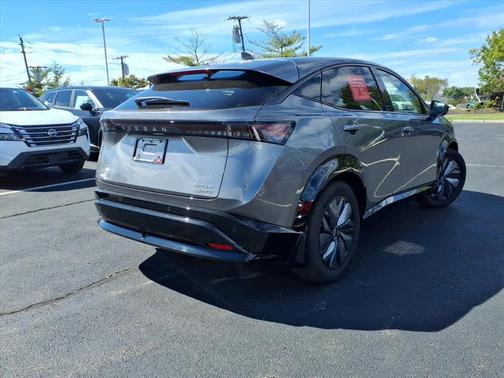 2025 Nissan ARIYA EVOLVE+