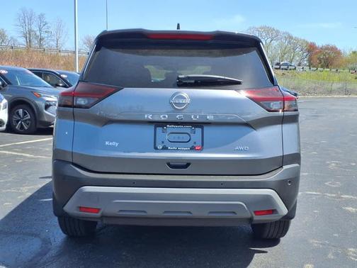 2022 Nissan Rogue S