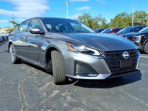 2025 Nissan Altima SL