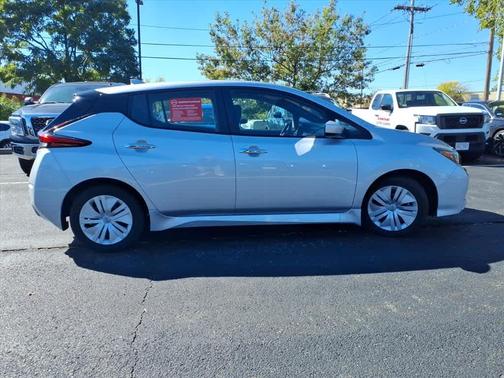 2023 Nissan Leaf S