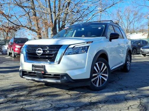2022 Nissan Pathfinder Platinum