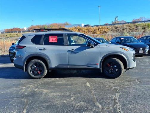 2025 Nissan Rogue Rock Creek