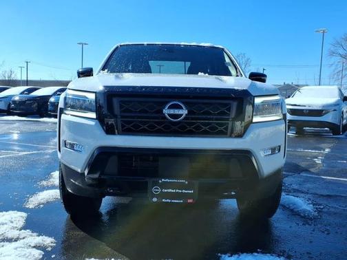 Glacier White 2023 Nissan Frontier SV