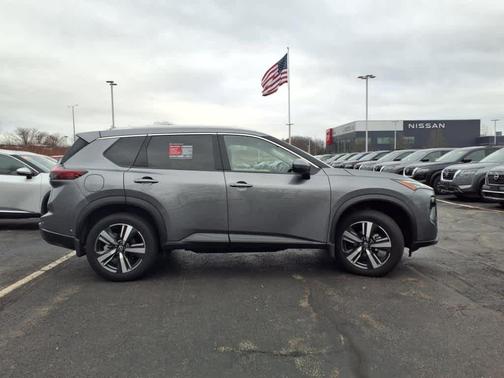2024 Nissan Rogue SL