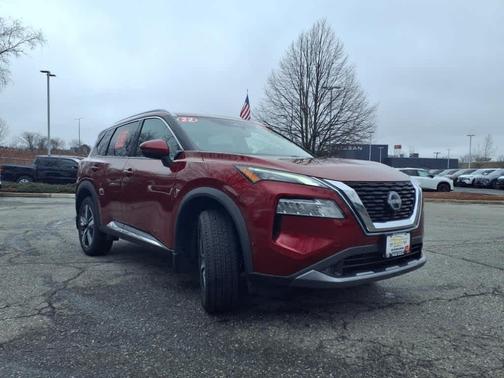 2022 Nissan Rogue SL