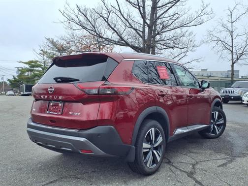 2022 Nissan Rogue SL