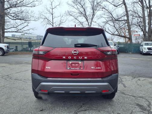 2022 Nissan Rogue SL