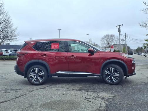 2022 Nissan Rogue SL