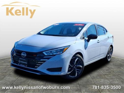 2024 Nissan Versa 1.6 SR