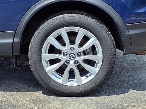 2022 Nissan Rogue Sport S