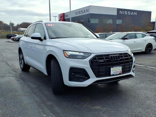 2025 Audi Q5 40 Premium