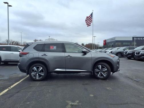 2022 Nissan Rogue Platinum