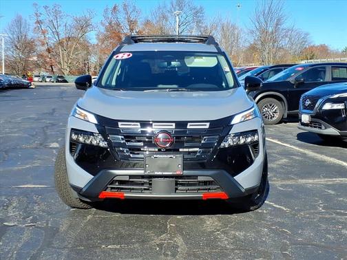 2025 Nissan Rogue Rock Creek