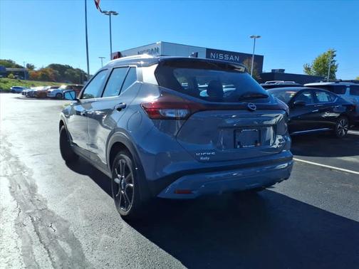2023 Nissan Kicks SV