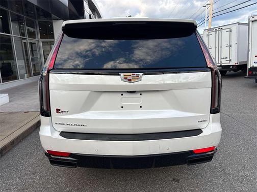 2023 Cadillac Escalade Sport Platinum