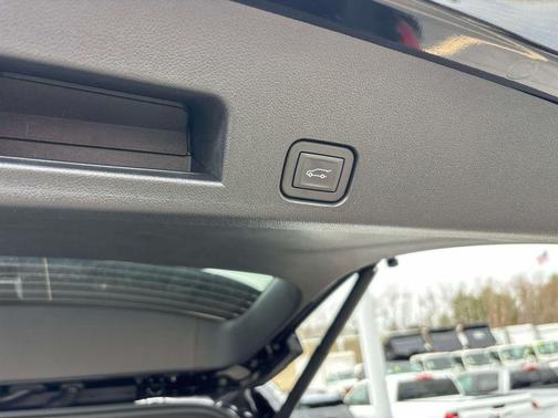 Ebony 2026 GMC Acadia Elevation