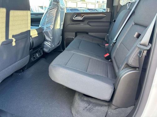 2026 GMC Sierra 2500 AT4