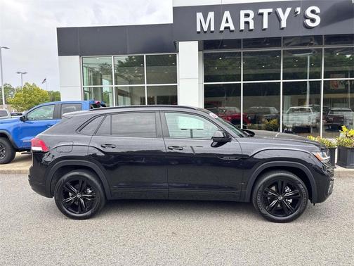2023 Volkswagen Atlas Cross Sport 2.0T SEL R-Line Black