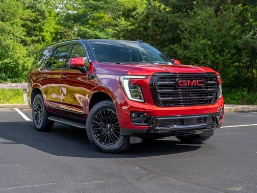 2025 GMC Yukon Elevation