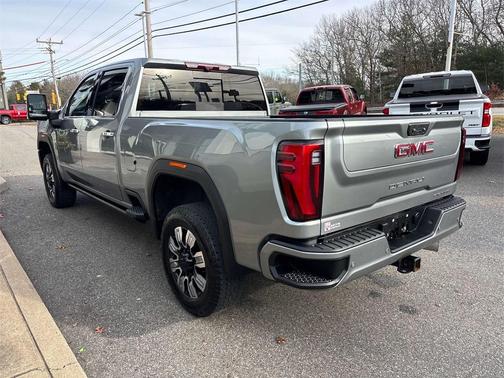 2024 GMC Sierra 2500 Denali