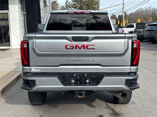 2024 GMC Sierra 2500 Denali