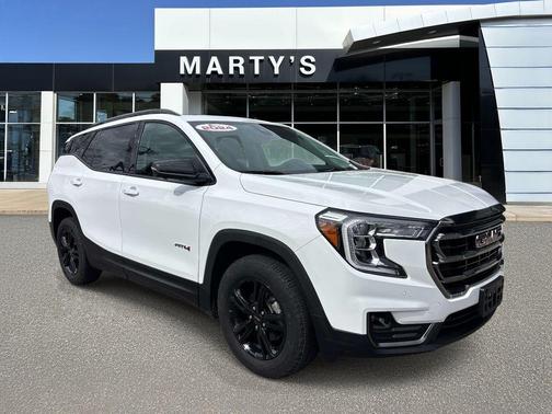 Summit White 2024 GMC Terrain AT4
