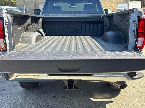 2025 GMC Sierra 2500 SLE