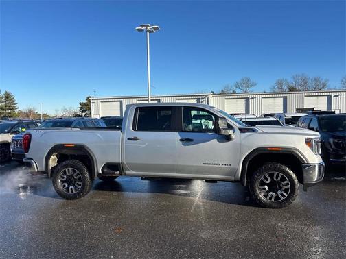 2022 GMC Sierra 2500 Pro