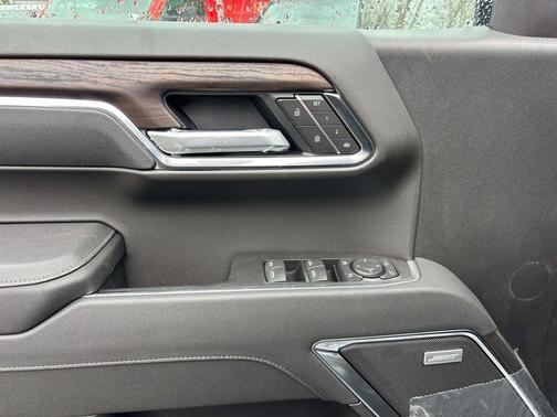 Onyx Black 2026 GMC Sierra 1500 SLT