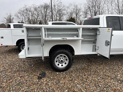 2025 GMC Sierra 3500 Pro