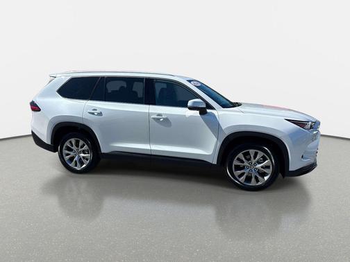 Pearl 2026 Toyota Grand Highlander Hybrid LIMITED