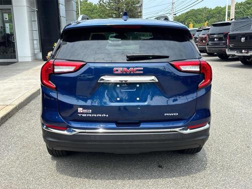 2022 GMC Terrain SLT