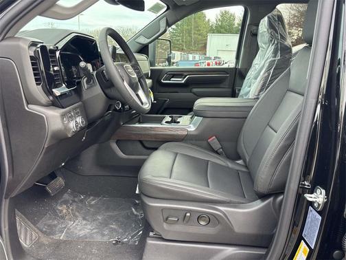 2026 GMC Sierra 2500 SLT