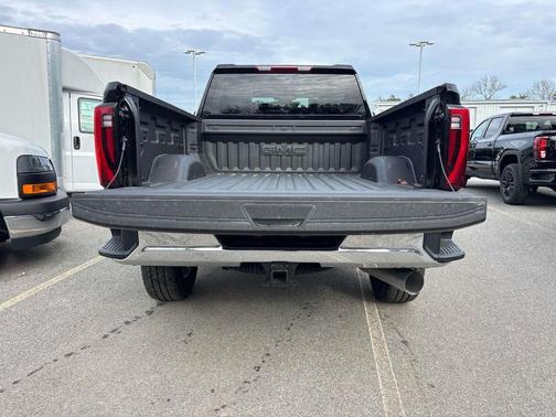 2026 GMC Sierra 2500 SLT