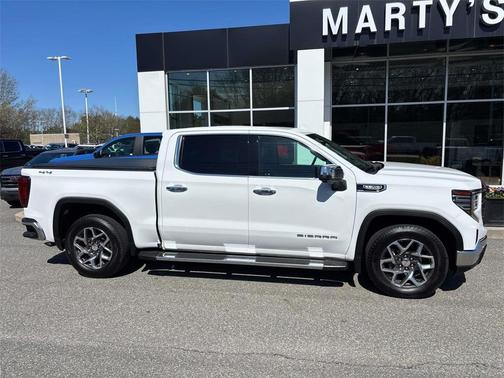 2022 GMC Sierra 1500 SLT