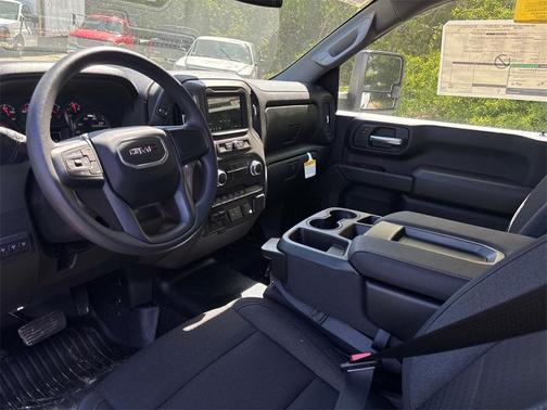 2025 GMC Sierra 2500 Pro
