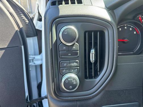 2025 GMC Sierra 2500 Pro