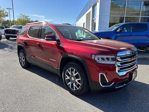 2023 GMC Acadia SLT