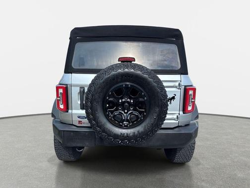 Silver Metallic 2022 Ford Bronco Wildtrak