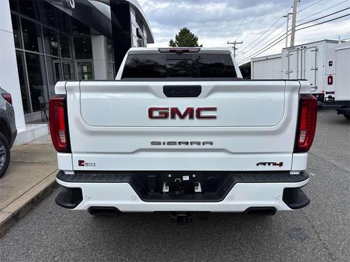 2022 GMC Sierra 1500 Limited AT4