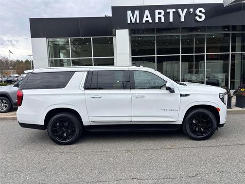 2023 GMC Yukon XL SLT