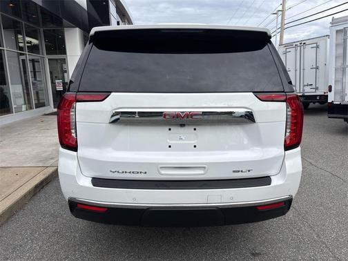 2023 GMC Yukon XL SLT